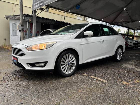 FORD FOCUS 2.0 TITANIUM PLUS 16V FLEX 4P POWERSHIFT